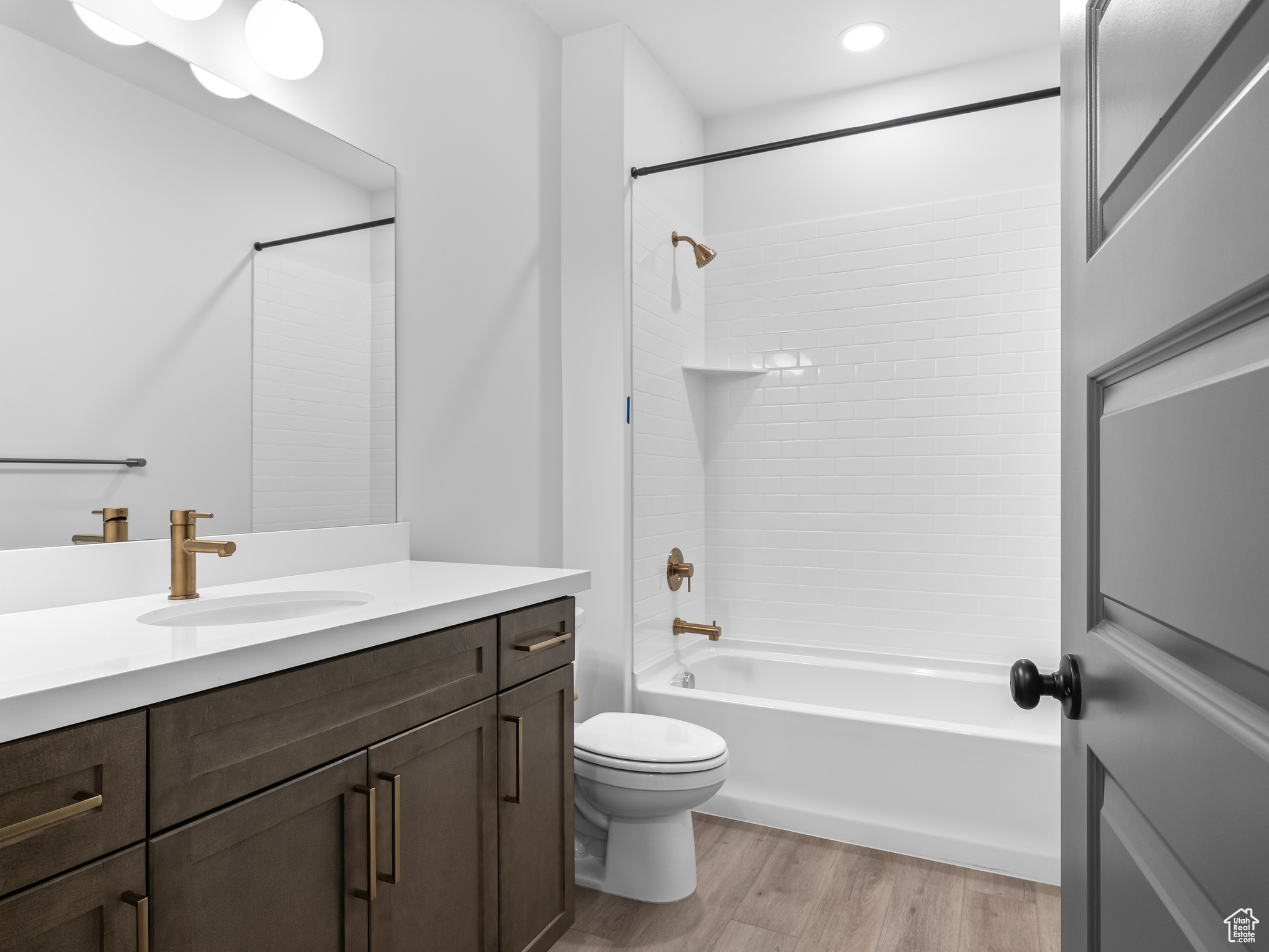 BRISTOL FARMS - Residential