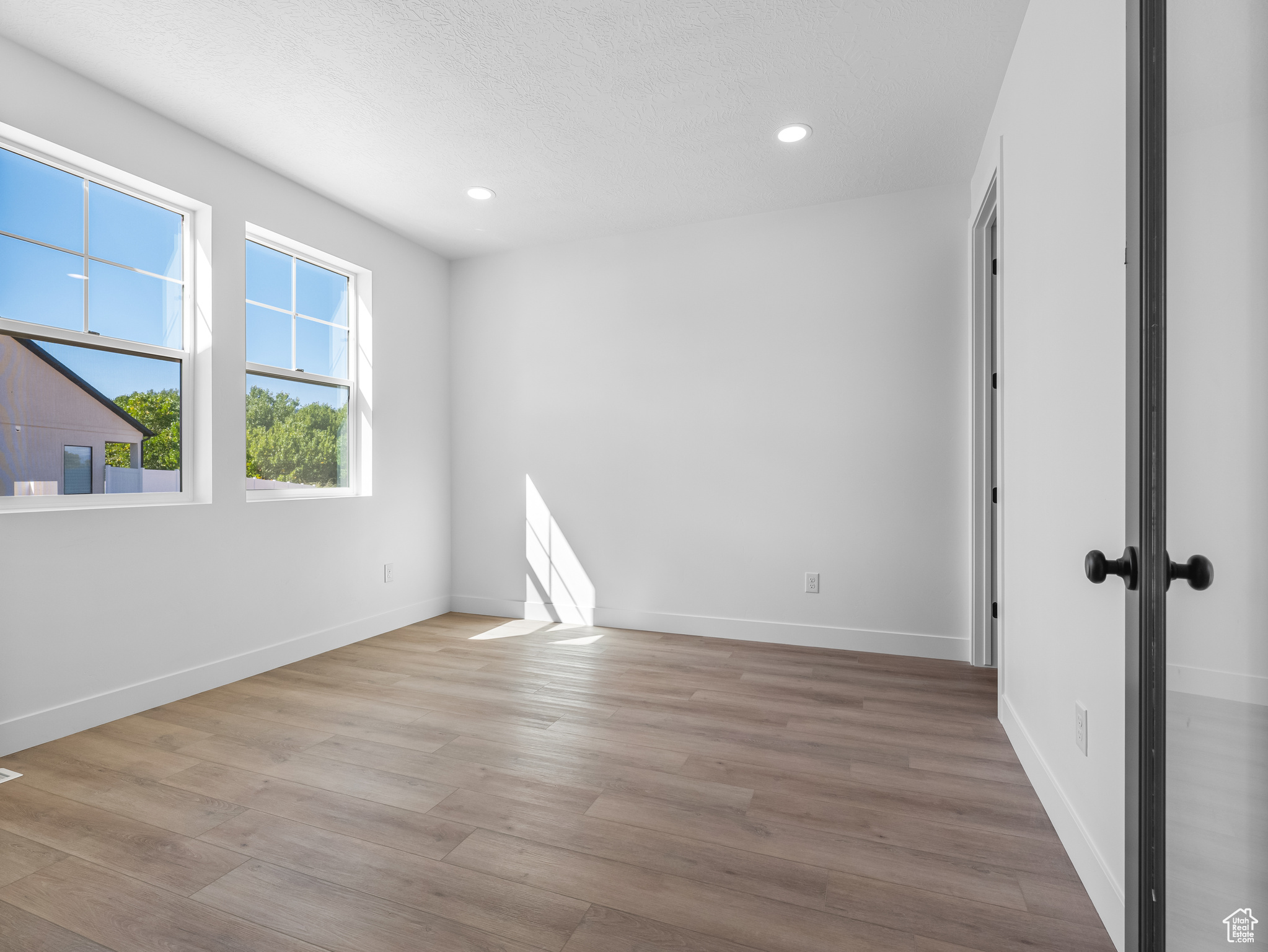BRISTOL FARMS - Residential