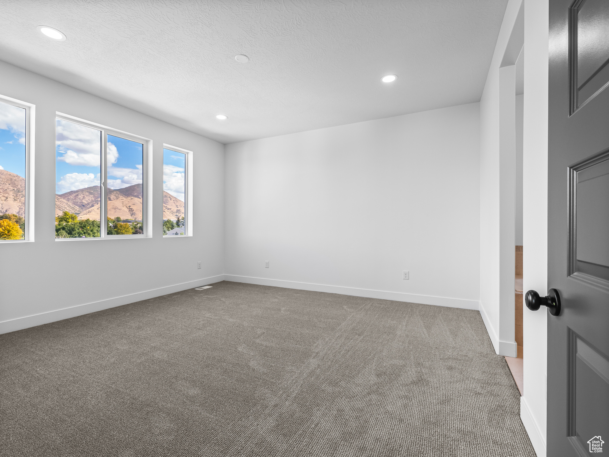 BRISTOL FARMS - Residential