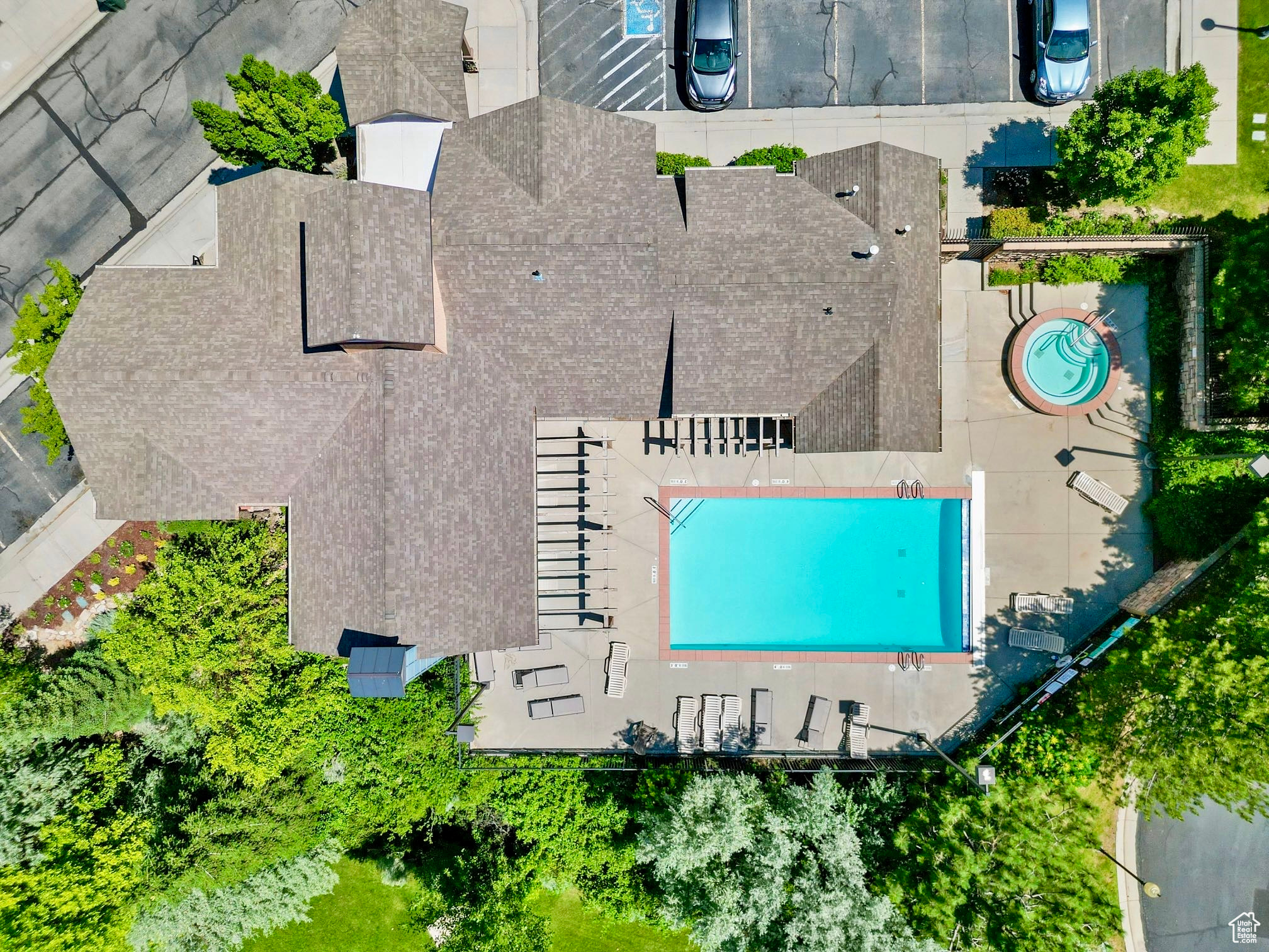 CHANDLER POINTE - Residential