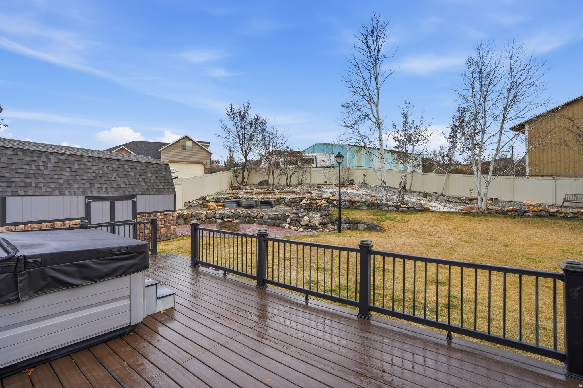 HOLLOW ESTATES - Residential