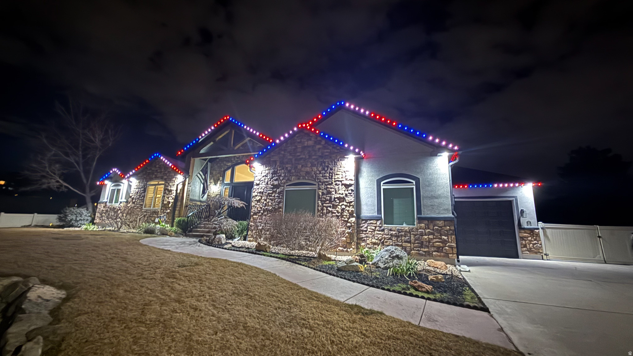 HOLLOW ESTATES - Residential