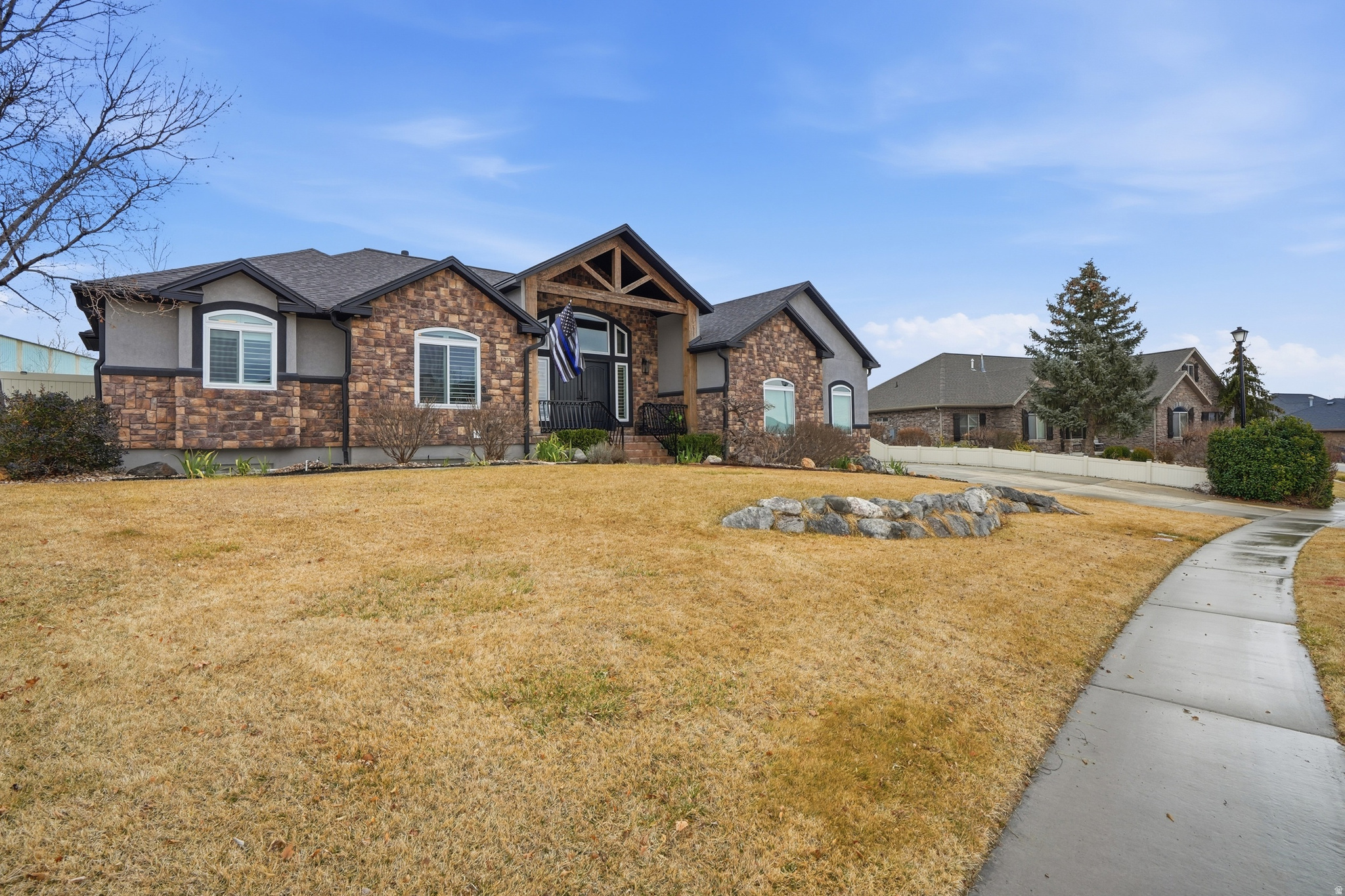 HOLLOW ESTATES - Residential