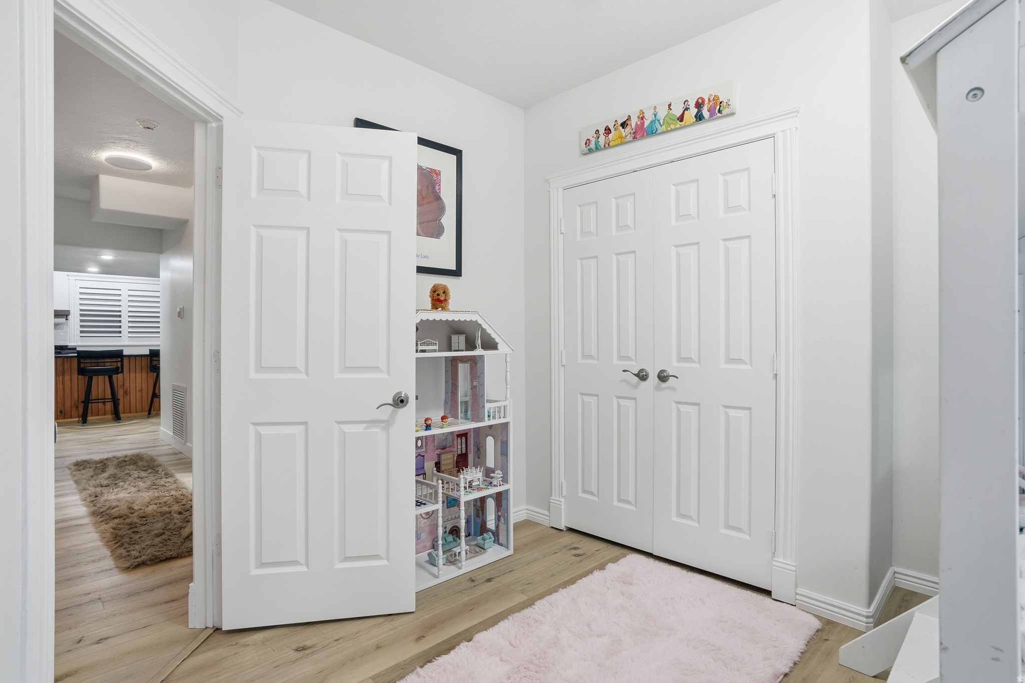 HOLLOW ESTATES - Residential