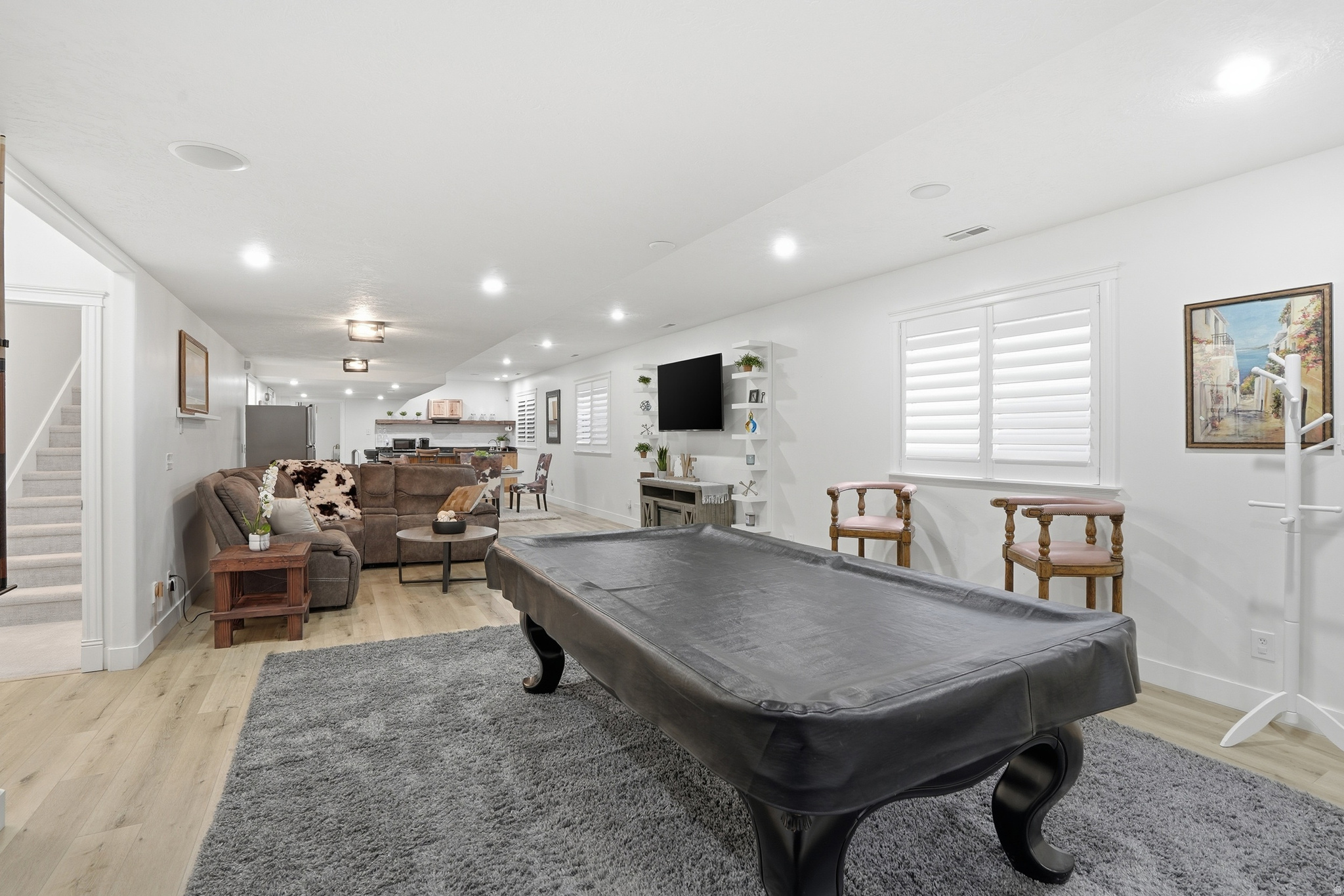 HOLLOW ESTATES - Residential