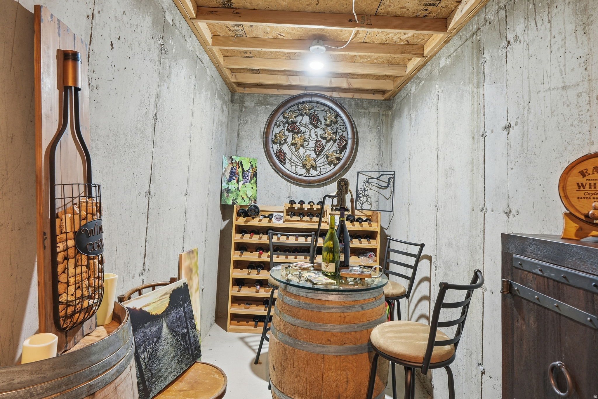 HOLLOW ESTATES - Residential