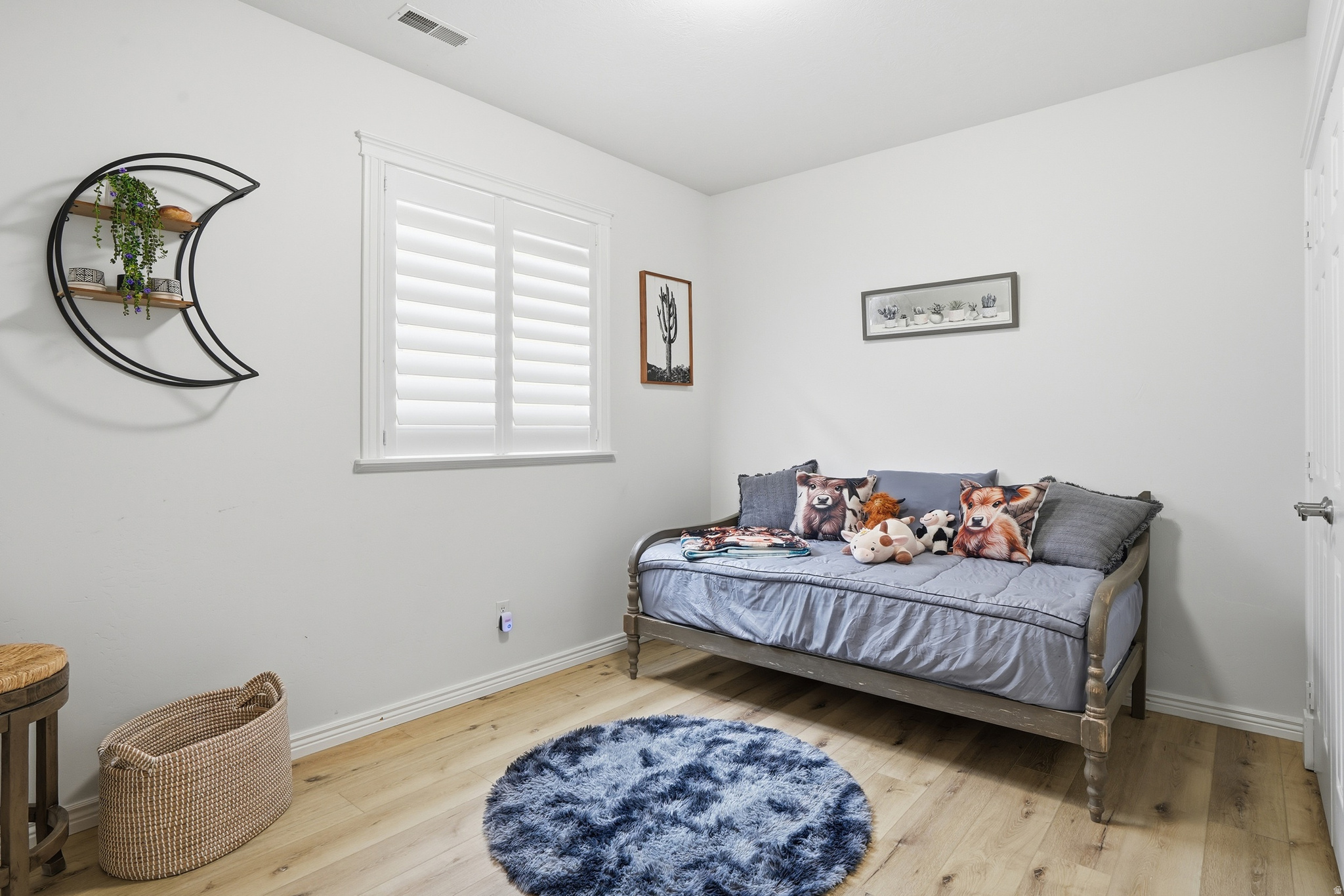 HOLLOW ESTATES - Residential