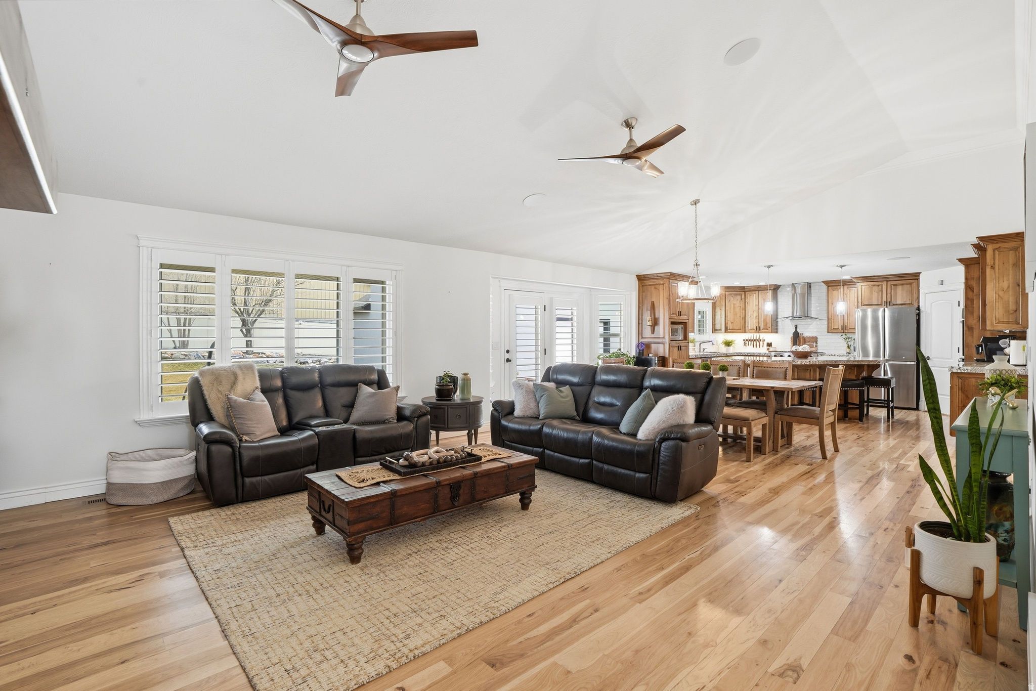 HOLLOW ESTATES - Residential