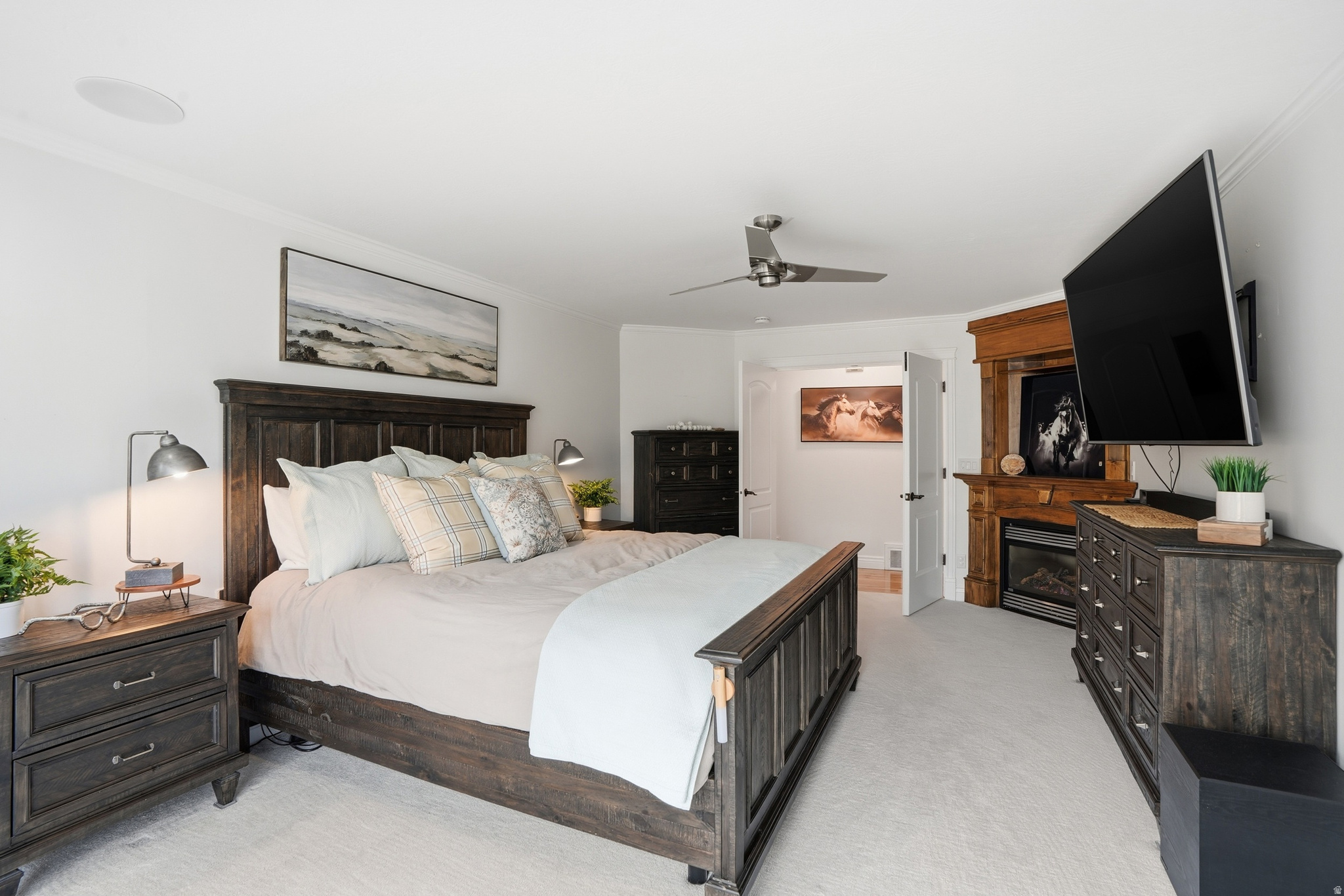 HOLLOW ESTATES - Residential