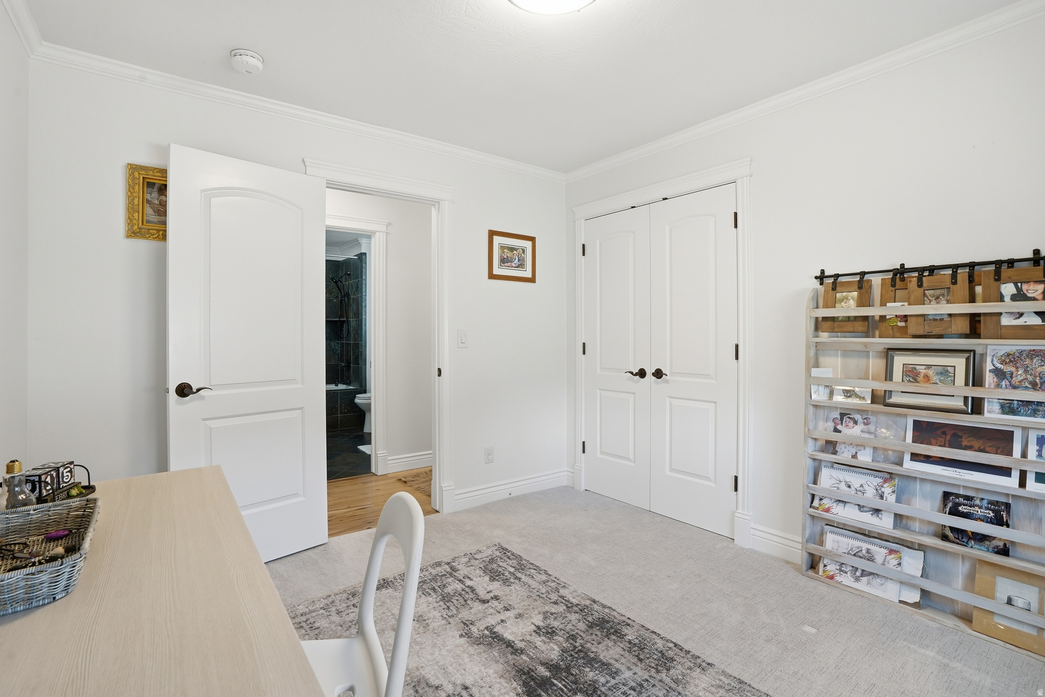 HOLLOW ESTATES - Residential