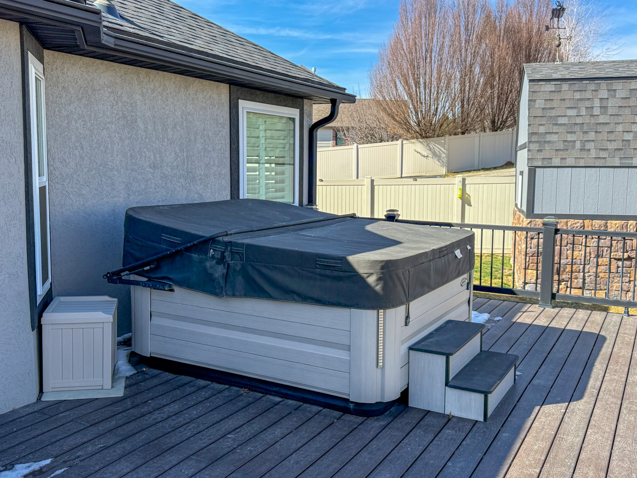 HOLLOW ESTATES - Residential