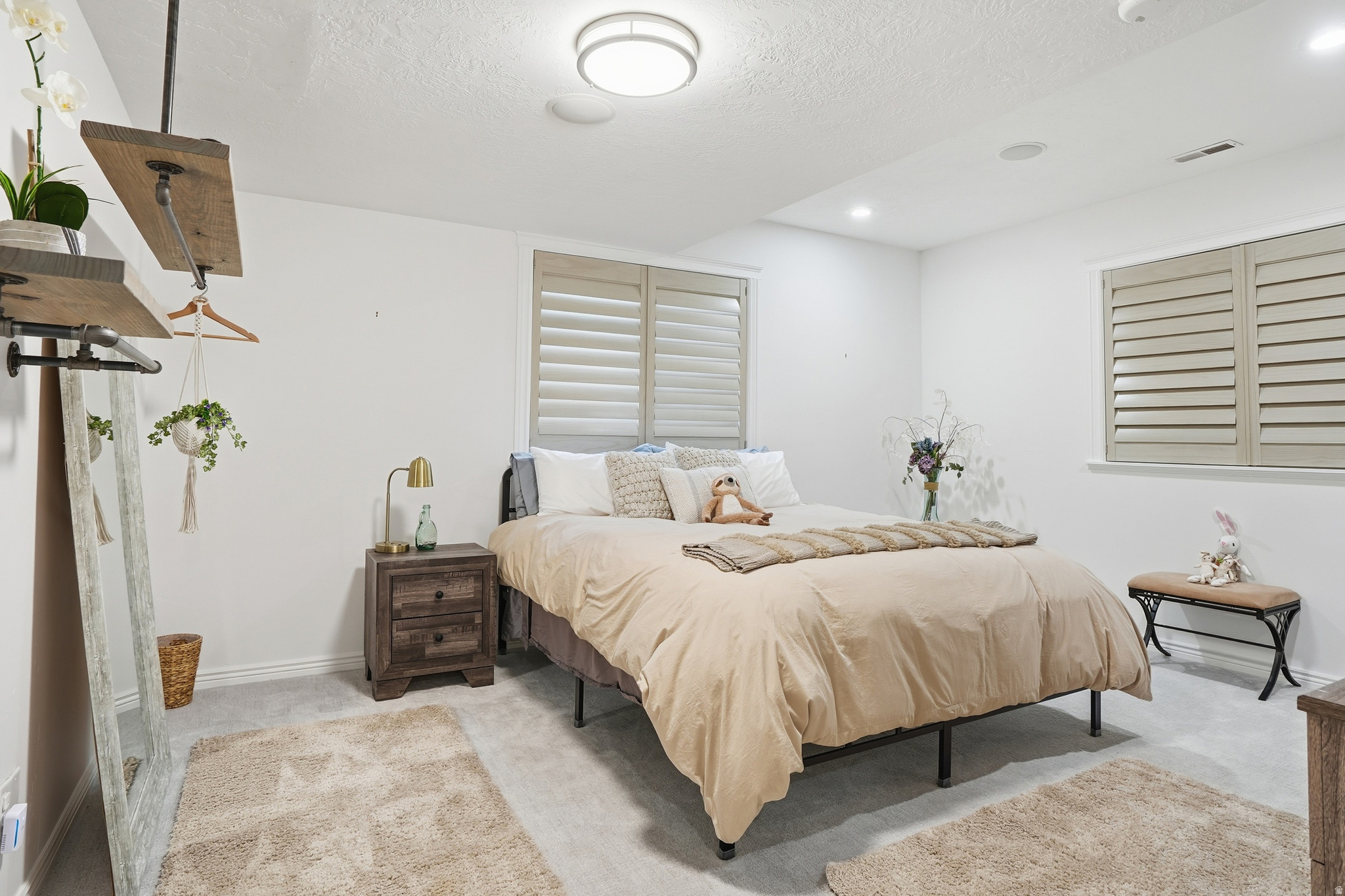 HOLLOW ESTATES - Residential