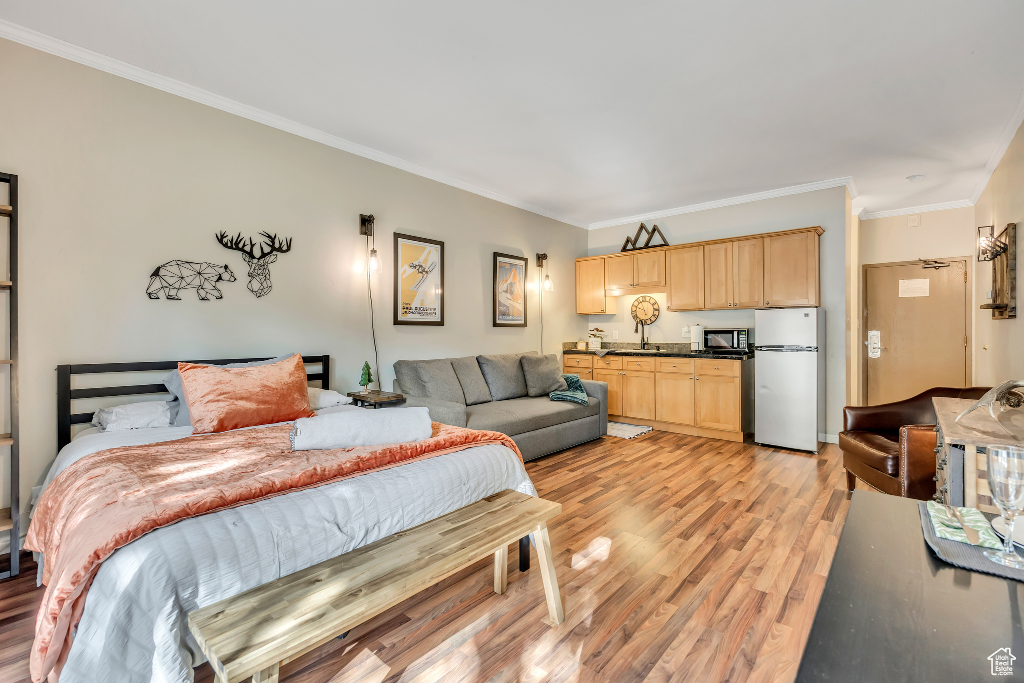 PROSPECTOR SQUARE - Residential