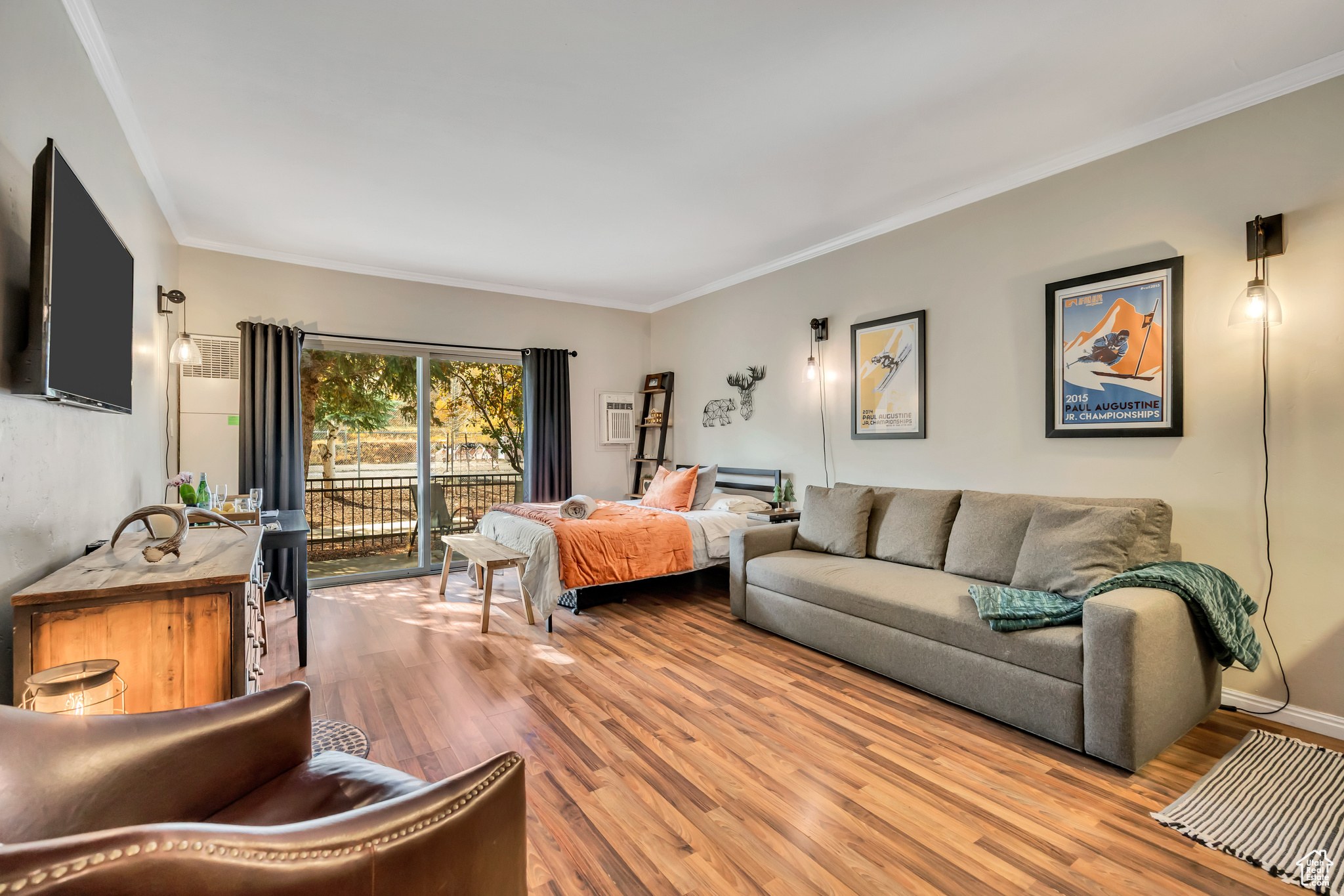 PROSPECTOR SQUARE - Residential