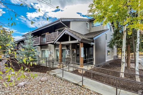 Photo of 2245 SIDEWINDER DR #500, Park City, UT 84060 (MLS # 2117807)