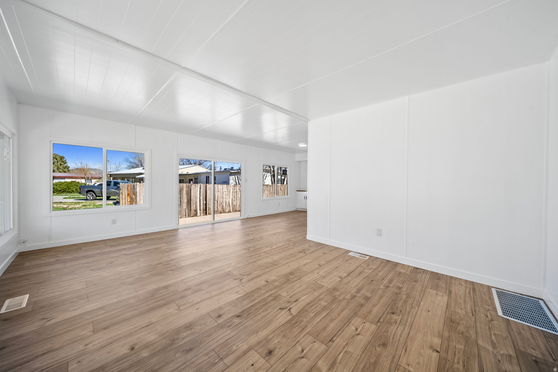 JORDAN MOBILE HOME ESTATES - Residential