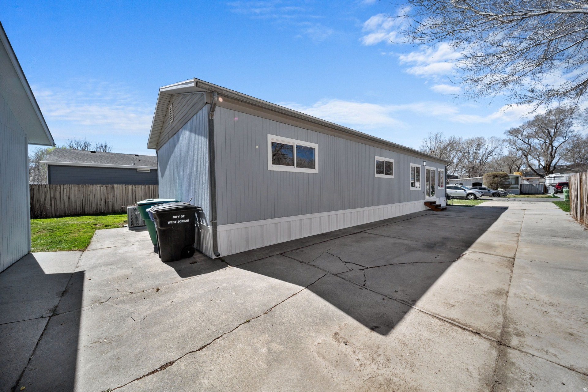 JORDAN MOBILE HOME ESTATES - Residential