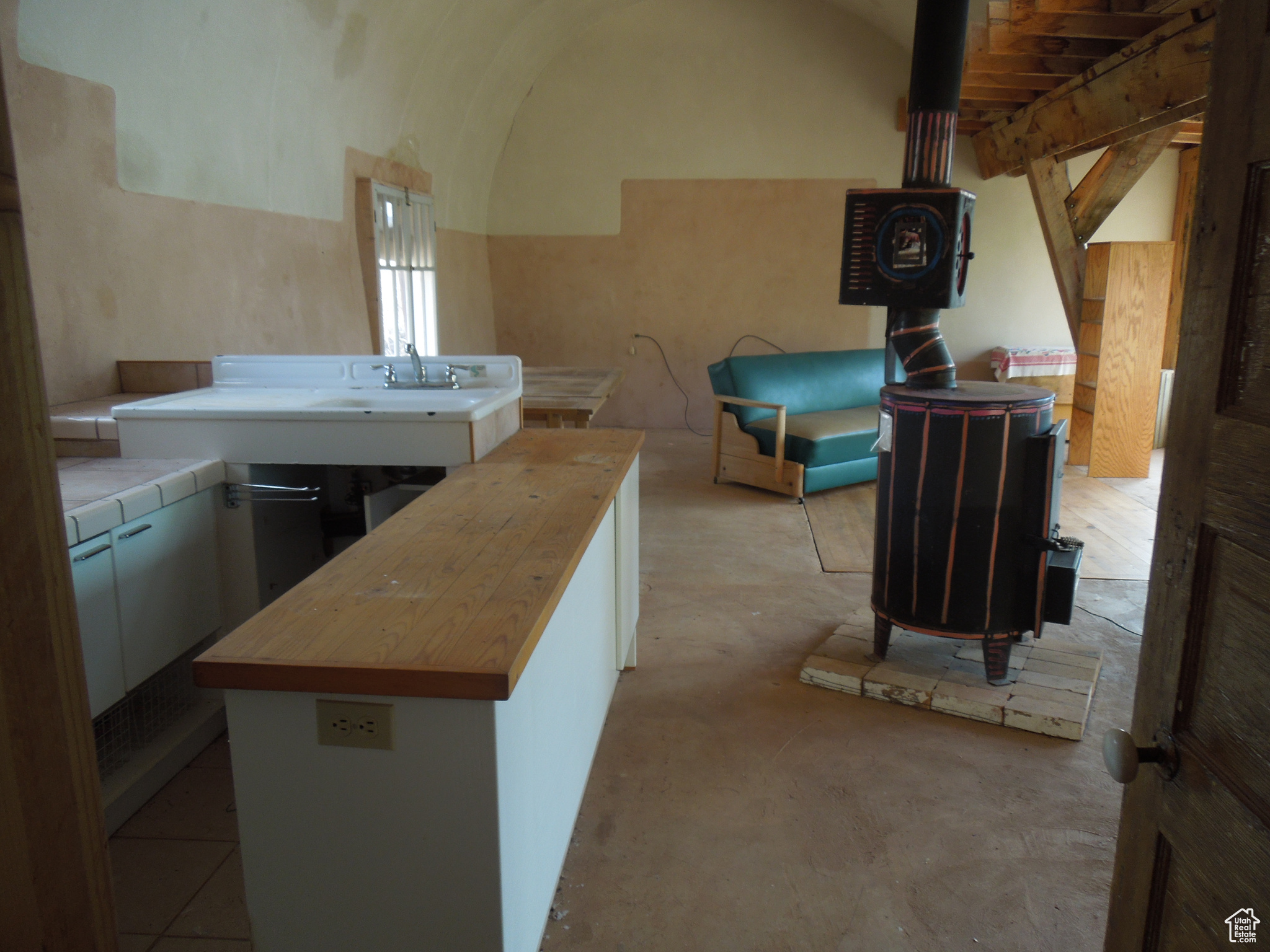 CASTLE VALLEY RIVER RANCHOS - Residential