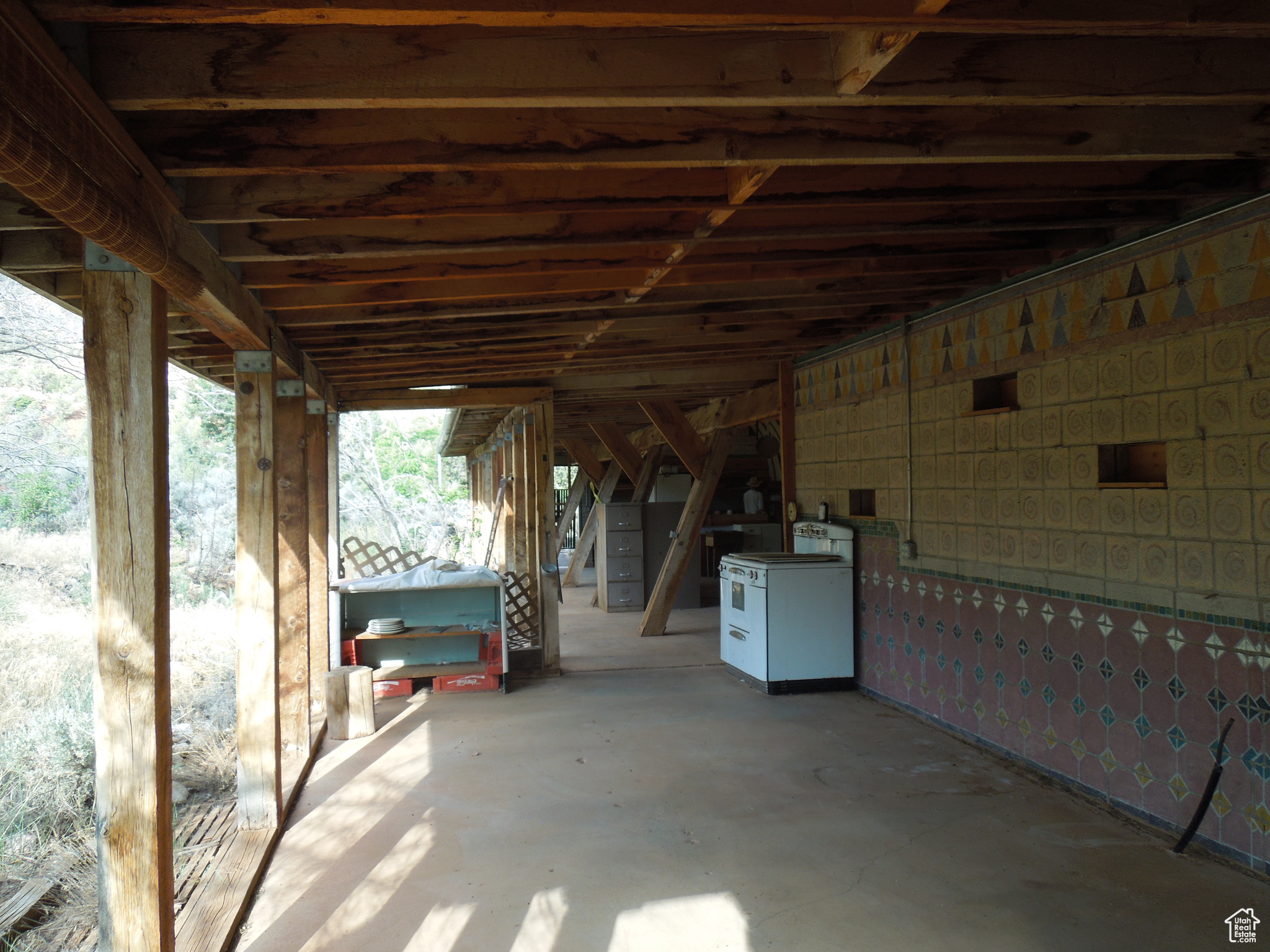 CASTLE VALLEY RIVER RANCHOS - Residential