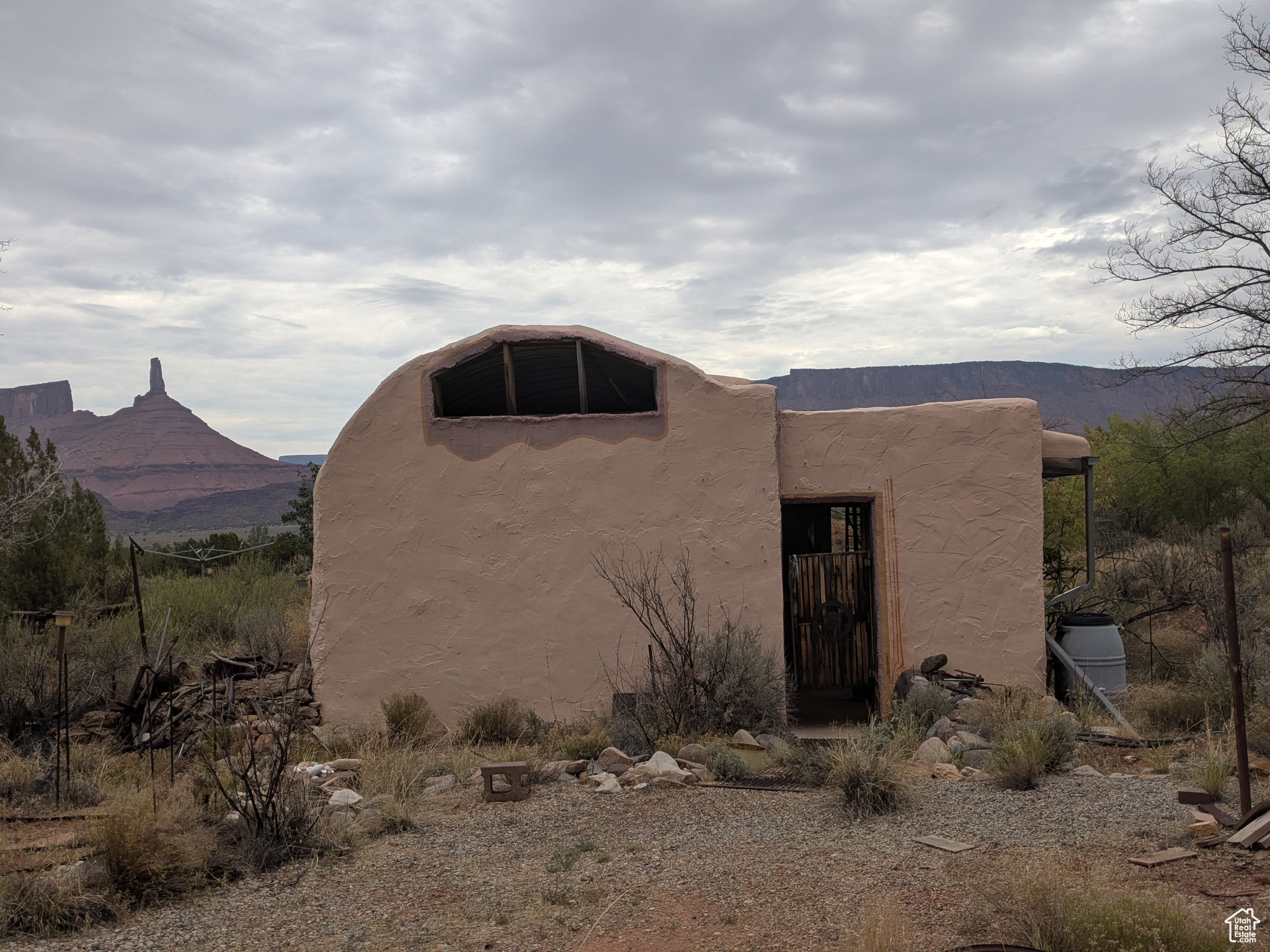 CASTLE VALLEY RIVER RANCHOS - Residential