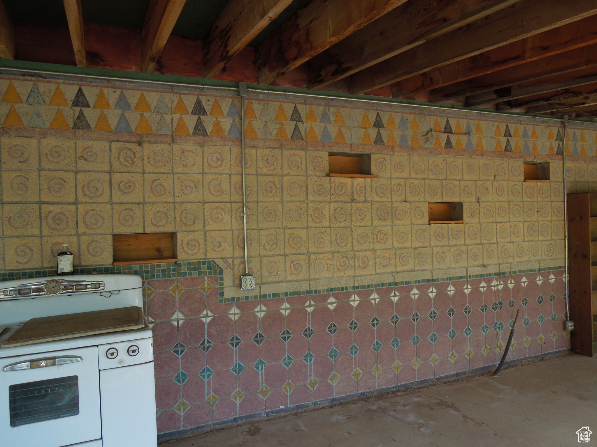 CASTLE VALLEY RIVER RANCHOS - Residential