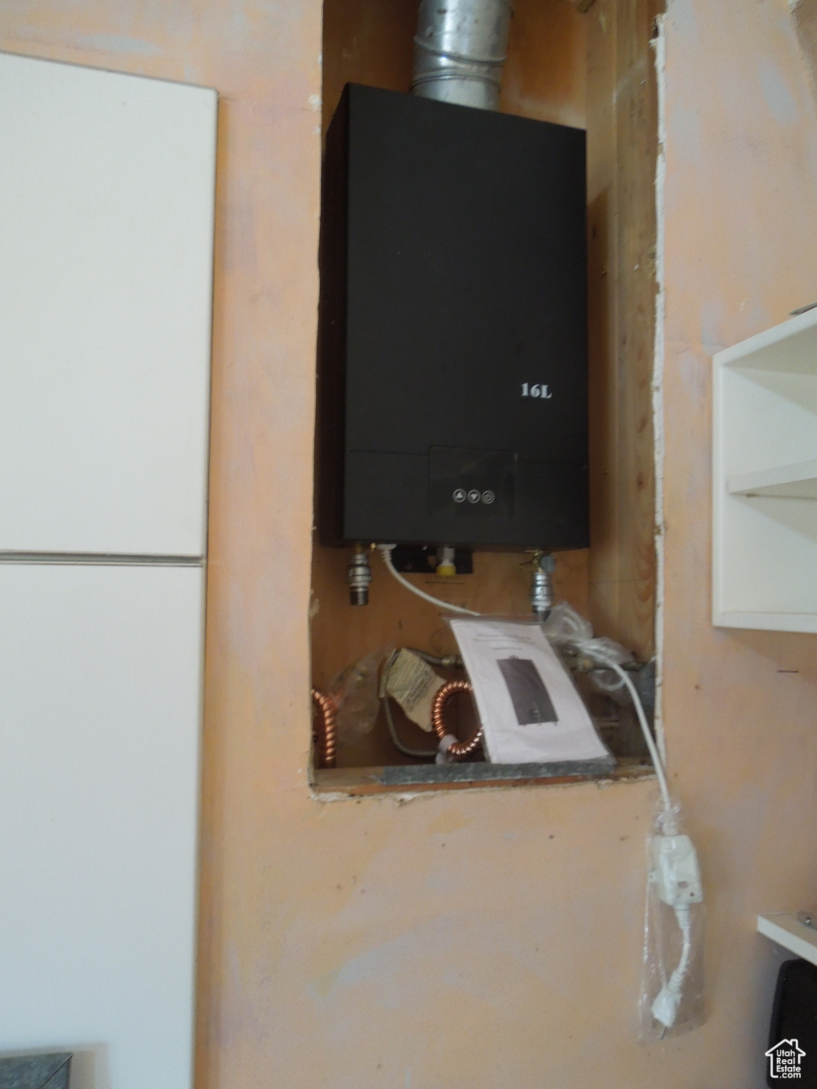 CASTLE VALLEY RIVER RANCHOS - Residential