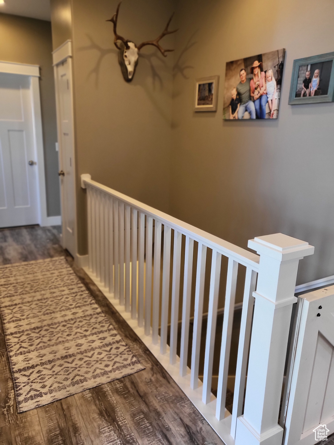 NERVA LANE - Residential