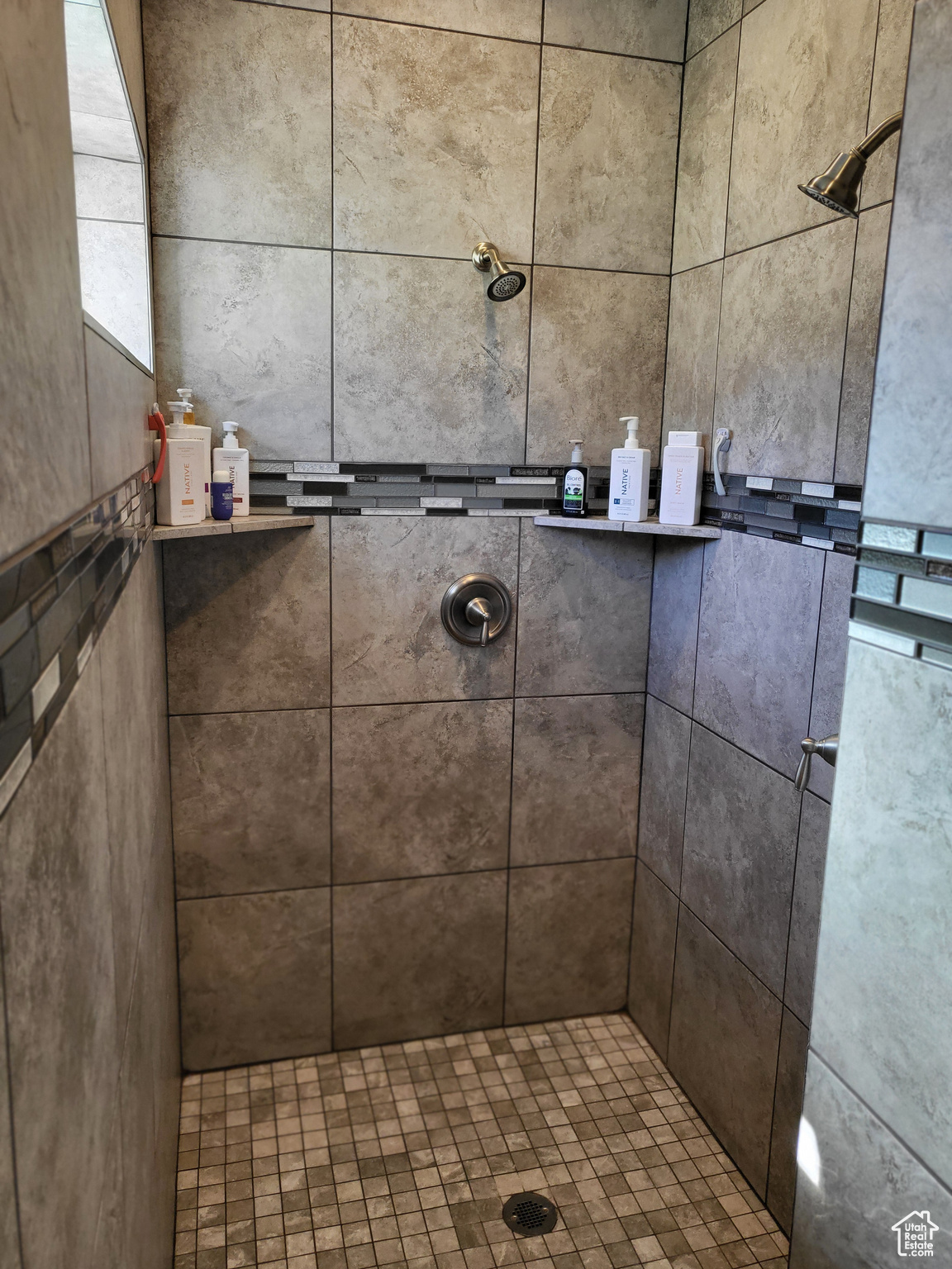 NERVA LANE - Residential