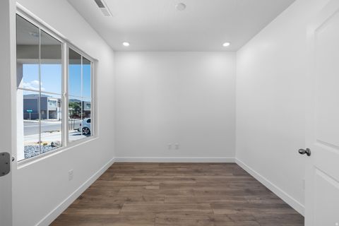 Tiny photo for 1801 S FORBIDDING WAY #4287, Washington, UT 84780 (MLS # 2159551)