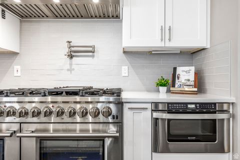 Tiny photo for 912 E 600 N, Heber City, UT 84032 (MLS # 2105631)