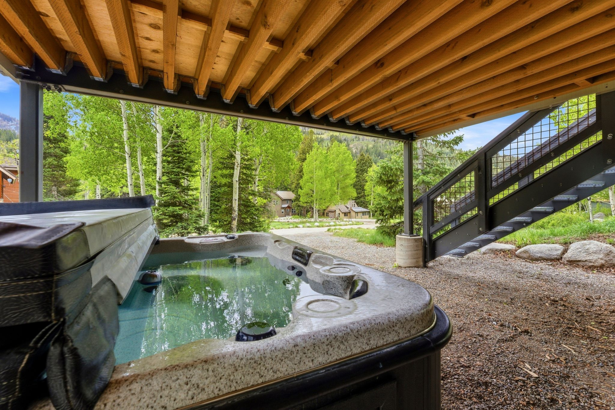 SILVER FORK - Residential