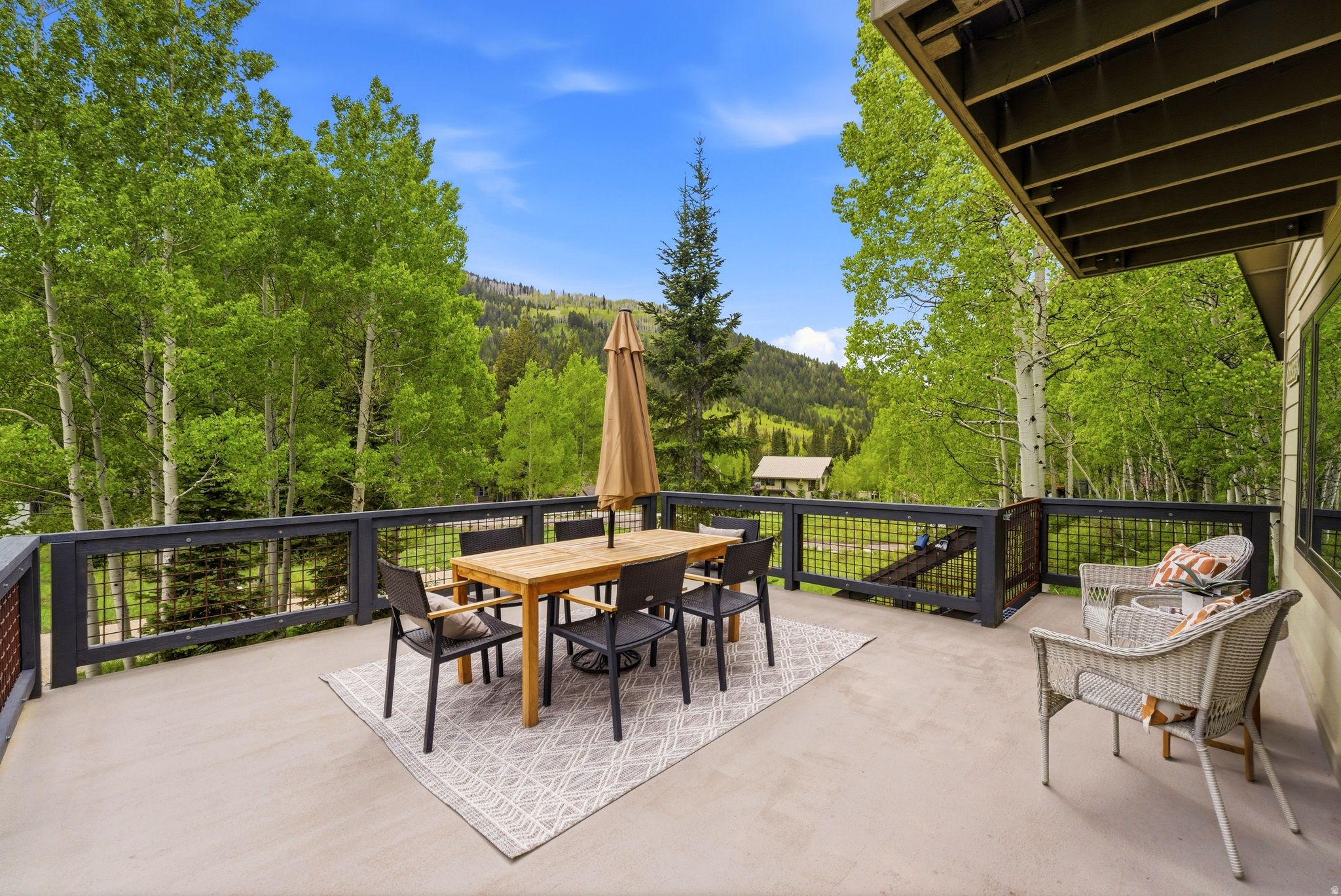 SILVER FORK - Residential