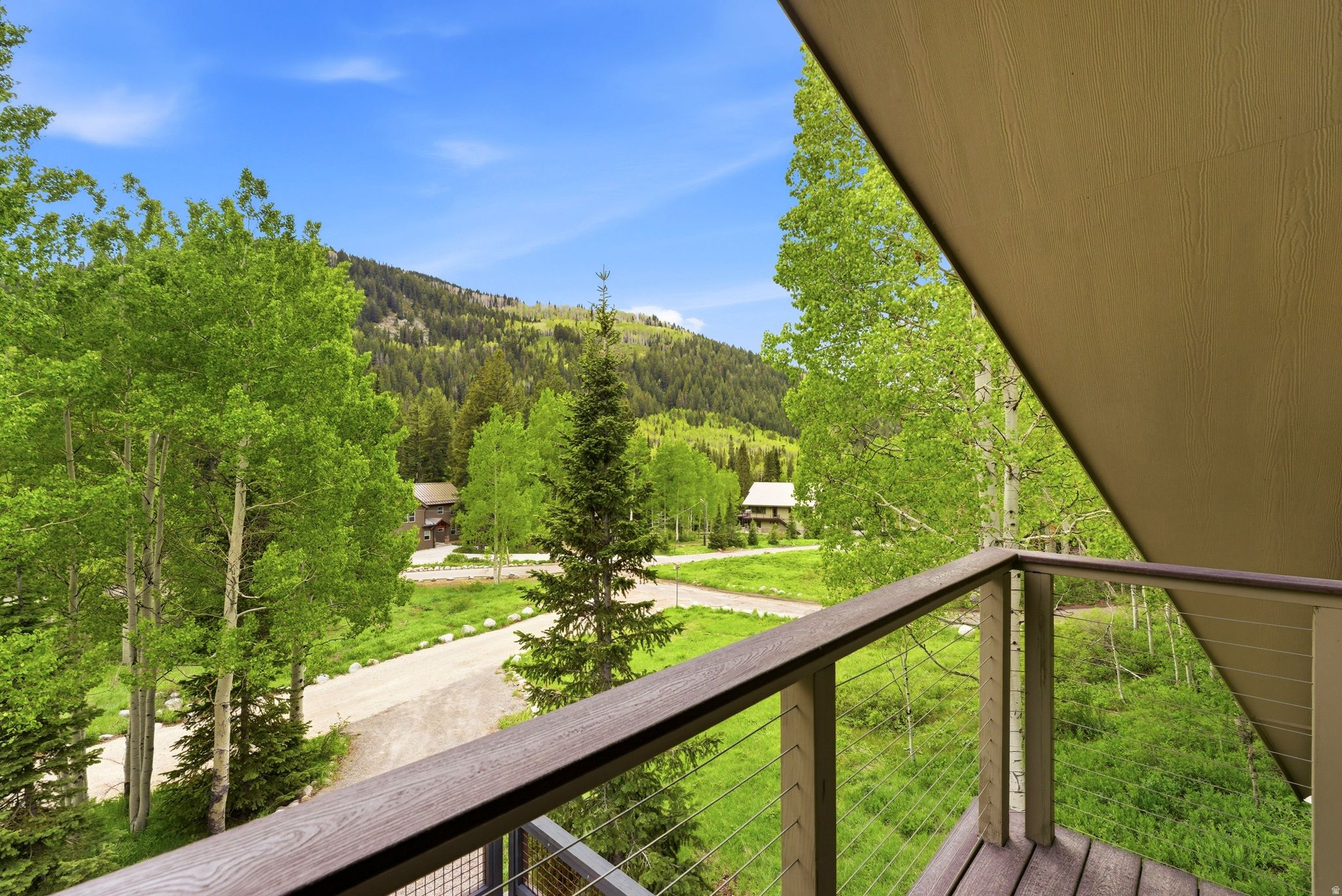 SILVER FORK - Residential