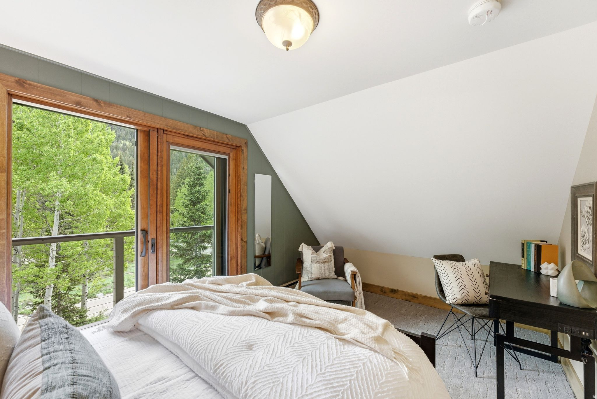 SILVER FORK - Residential