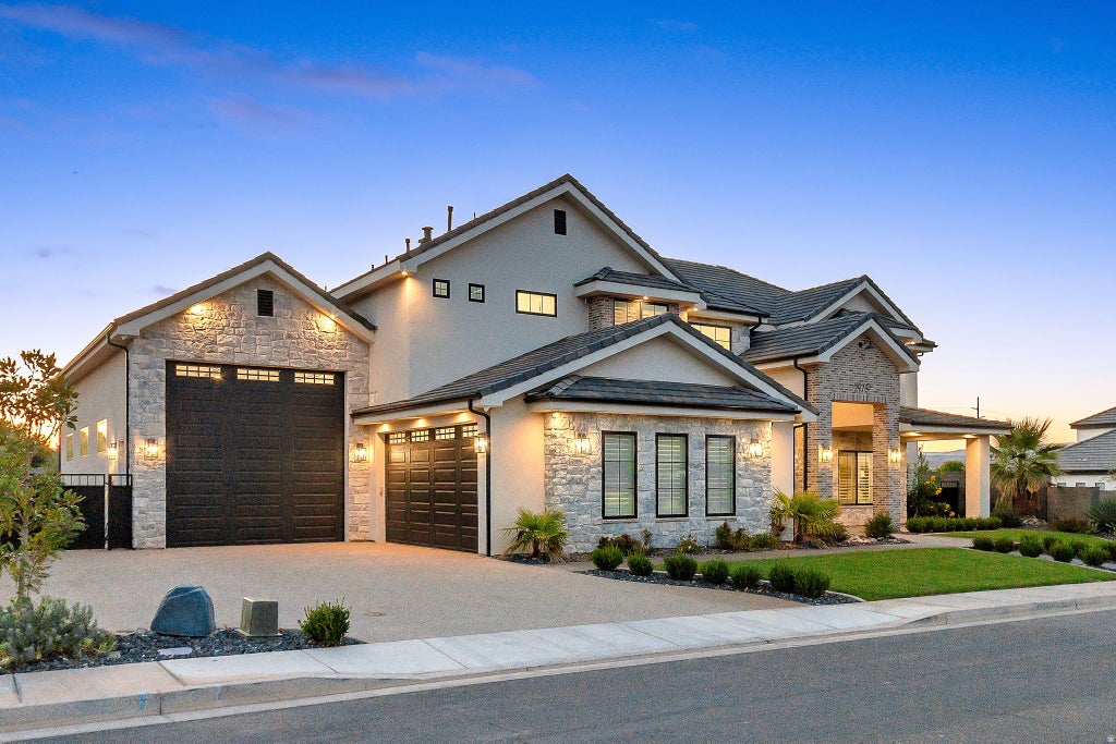 Photo of 2978 S FARMLAND DR, Washington, UT 84780 (MLS # 2178360)