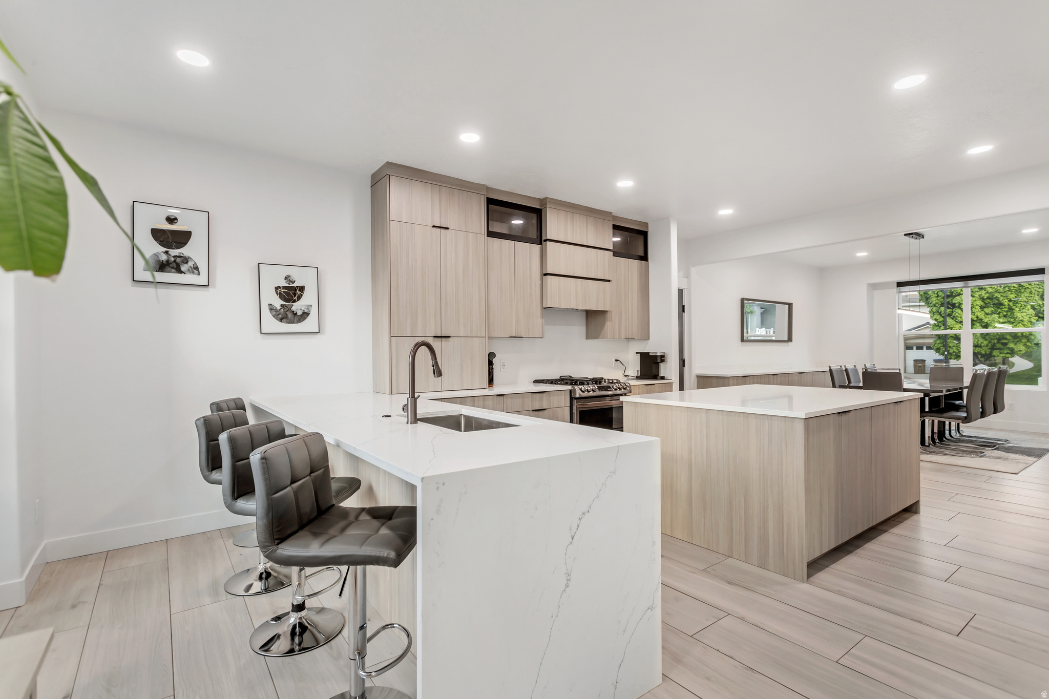 SOUTH MOUNTAIN - Residential