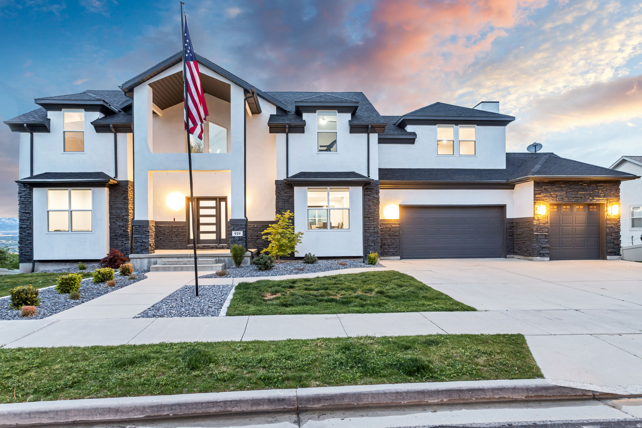 SOUTH MOUNTAIN - Residential