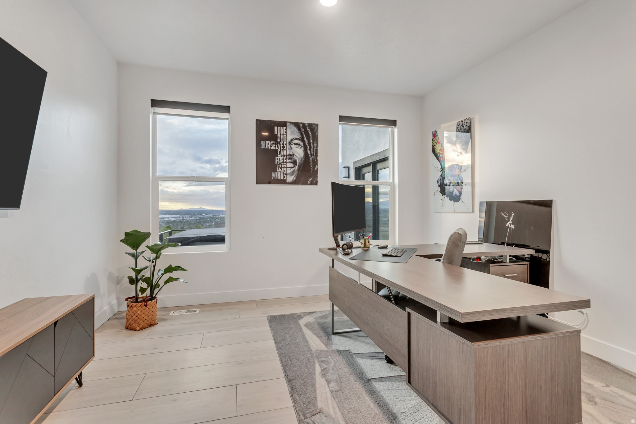 SOUTH MOUNTAIN - Residential