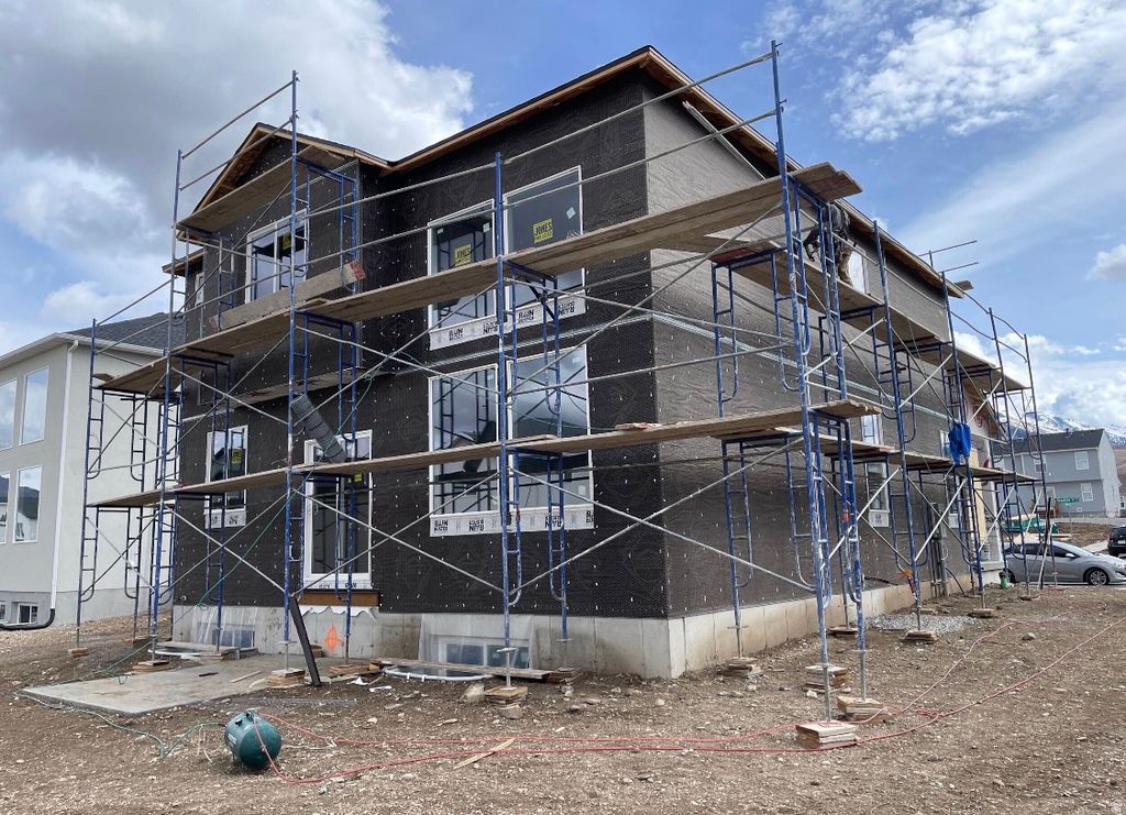 Photo of 402 W SAPPHIRE DR #7008, Tooele, UT 84074 (MLS # 2140551)