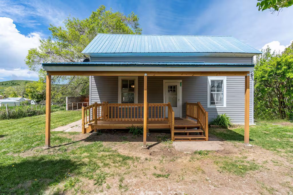 Photo of 225 W 1ST NORTH ST N #9, Bloomington, ID 83223 (MLS # 2155989)