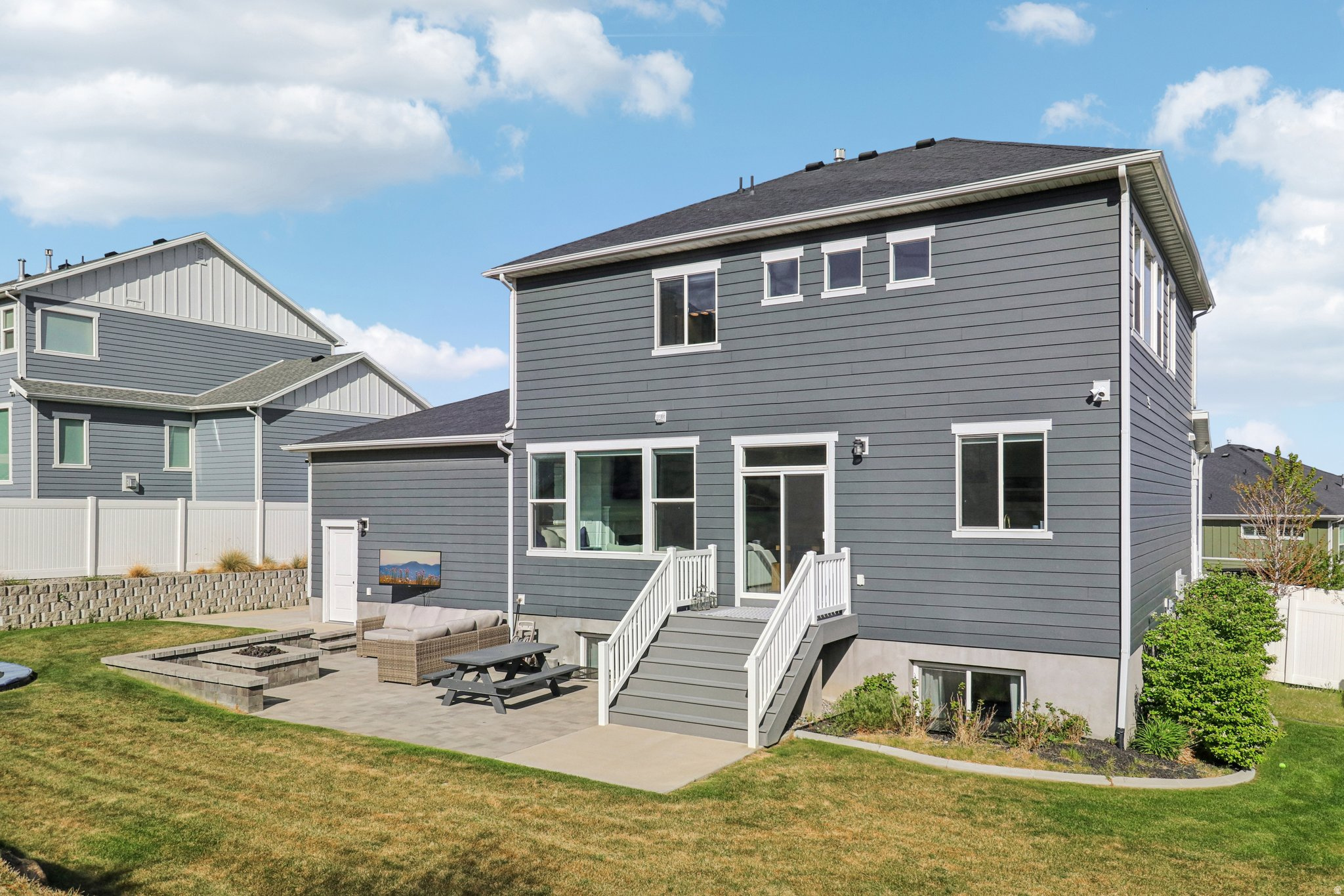 ROCKWELL ESTATES - Residential