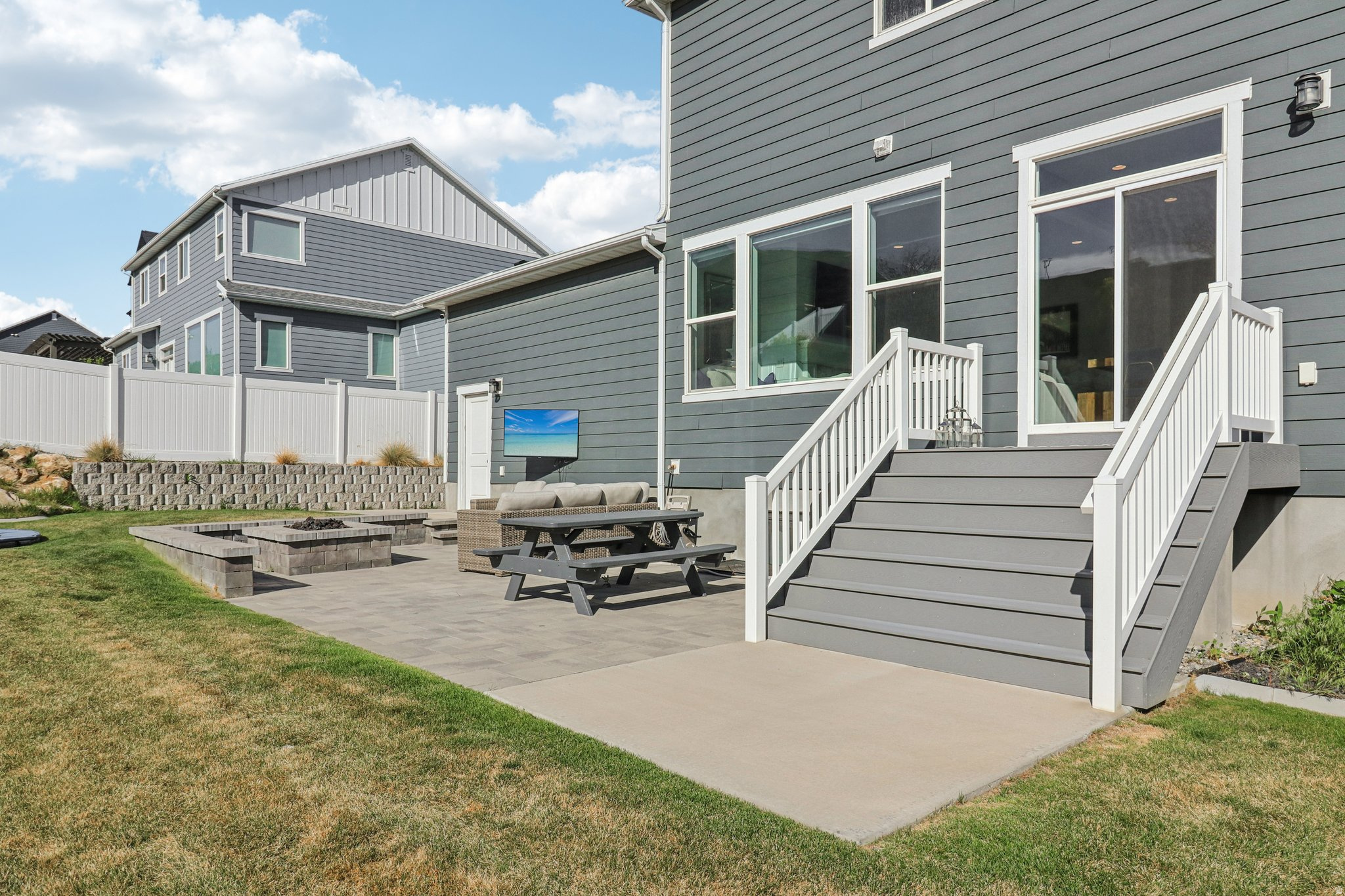 ROCKWELL ESTATES - Residential