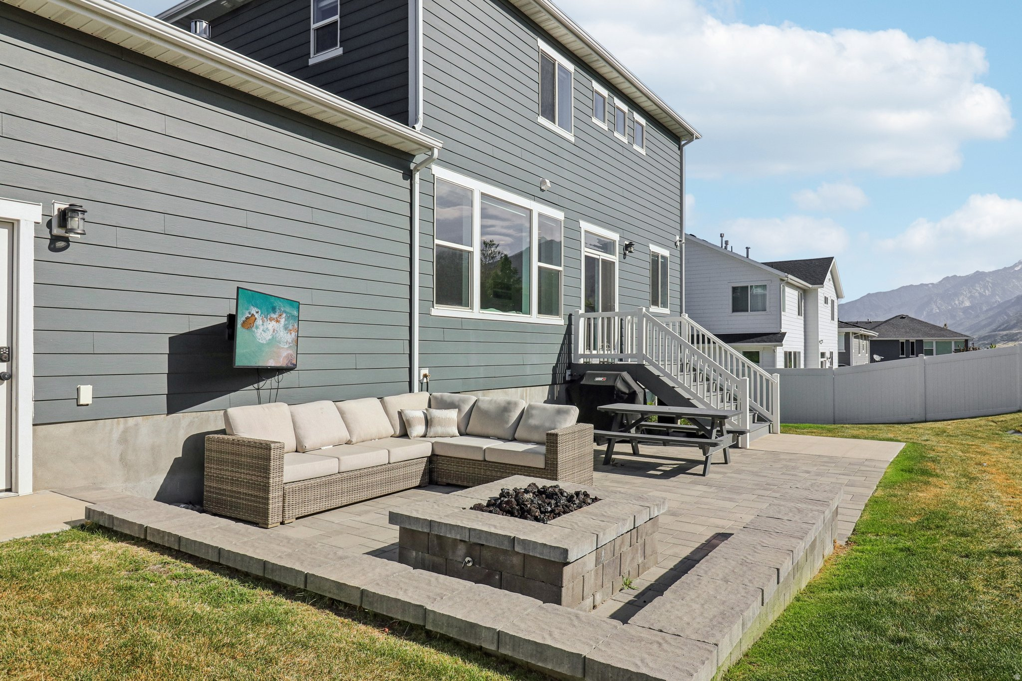 ROCKWELL ESTATES - Residential