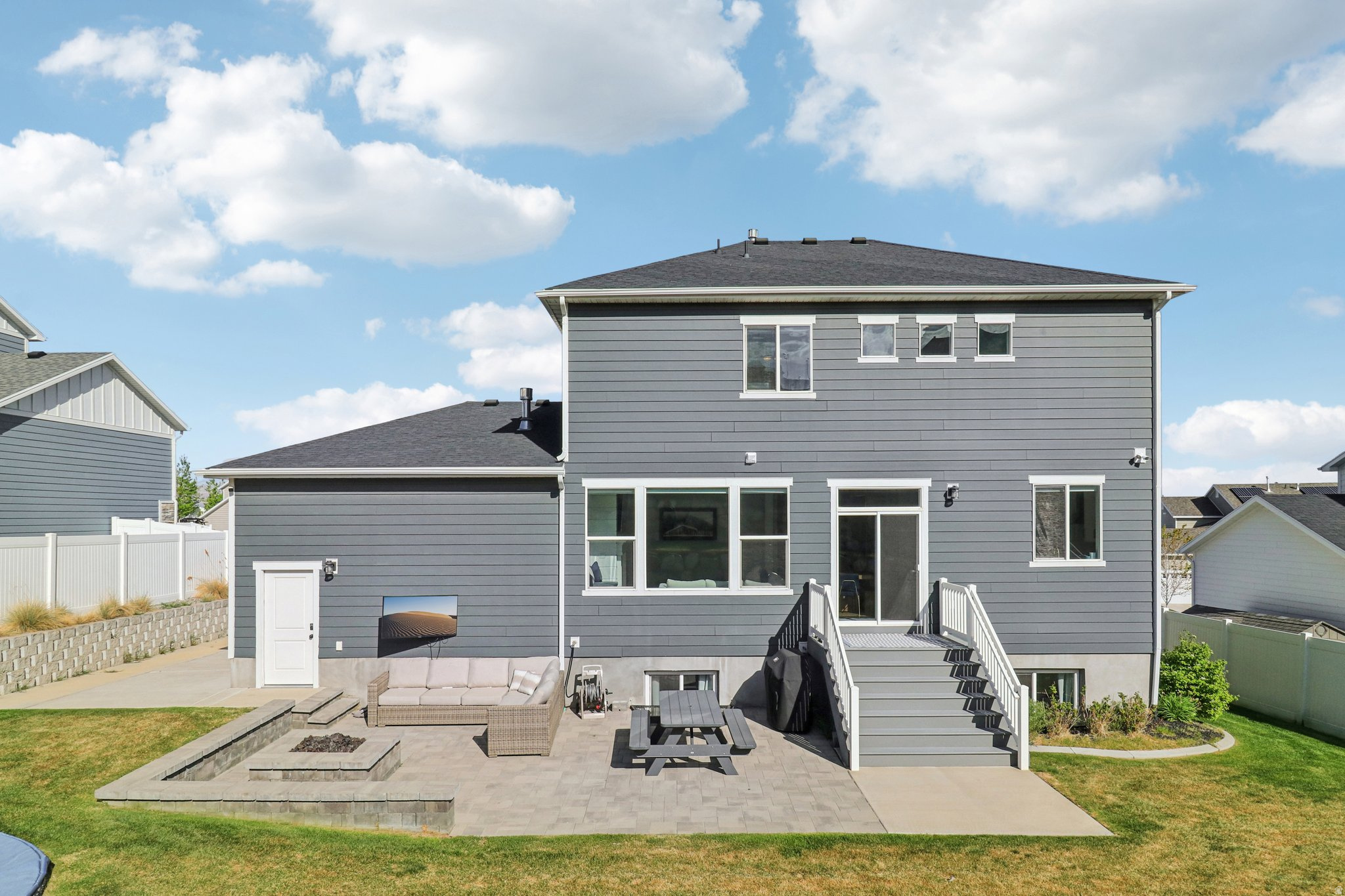 ROCKWELL ESTATES - Residential