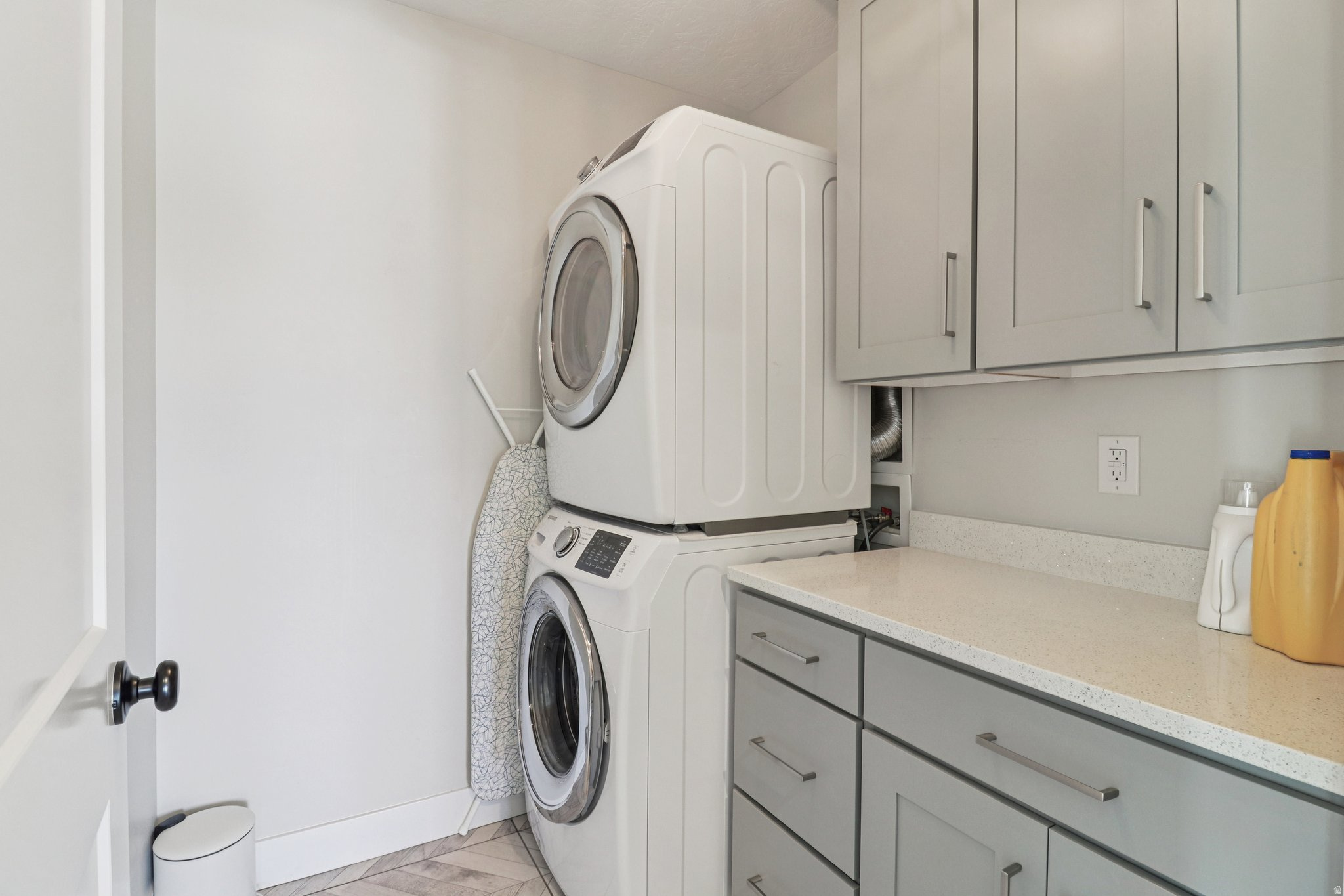 ROCKWELL ESTATES - Residential