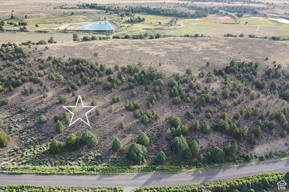 PAUNSAUGUNT CLIFFS SUBDIVISION - Land