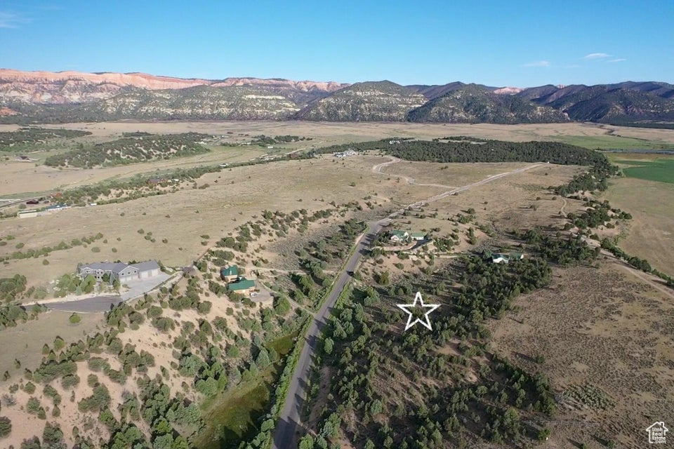 PAUNSAUGUNT CLIFFS SUBDIVISION - Land