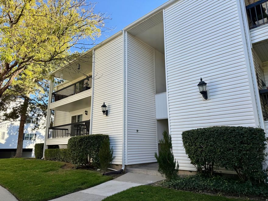 Adorable Millcreek  top level condo in the coveted Old Farm community! Fully updated with granite countertops, new LVP flooring, and modern finishes throughout. Enjoy community amenities, lush grounds, and a prime location near shopping, dining, and trails. Move-in ready charm! Square footage figures are provided as a courtesy estimate only and were obtained from county.  Buyer is advised to obtain an independent measurement.