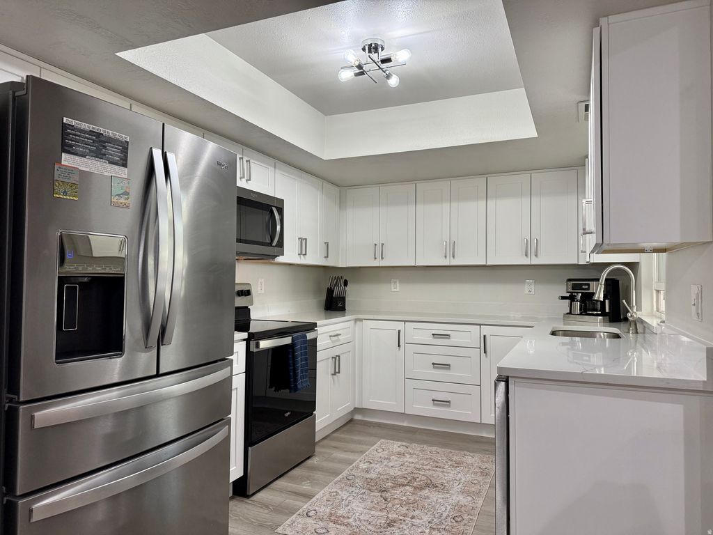 Photo of 651 E 4025 S #G, Salt Lake City, UT 84107 (MLS # 2120258)