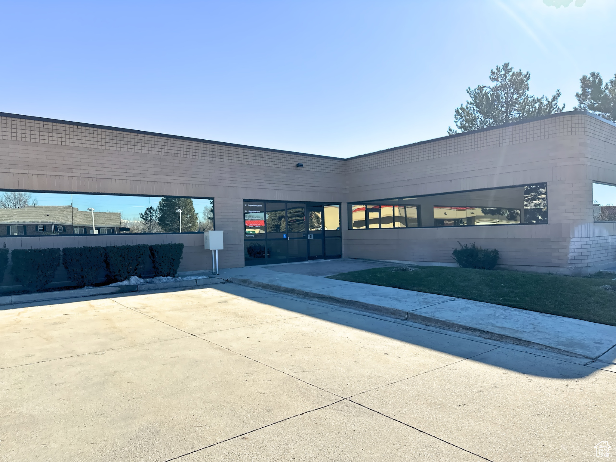 $2100 plus $500 in CAM. Professional office space for lease! Right on State Street and 200 North in Orem (NW Corner) 3 Offices Reception area (see floor plan picture) Lobby area (5 total occupants in the building) Bathrooms and break room in the basement Signage on State Street with estimated 46,617 AADT Lobby other areas updated in 2022 Lots of parking in the parking lot. Approx 1267 Rentable Square Feet Formerly an optometrist office